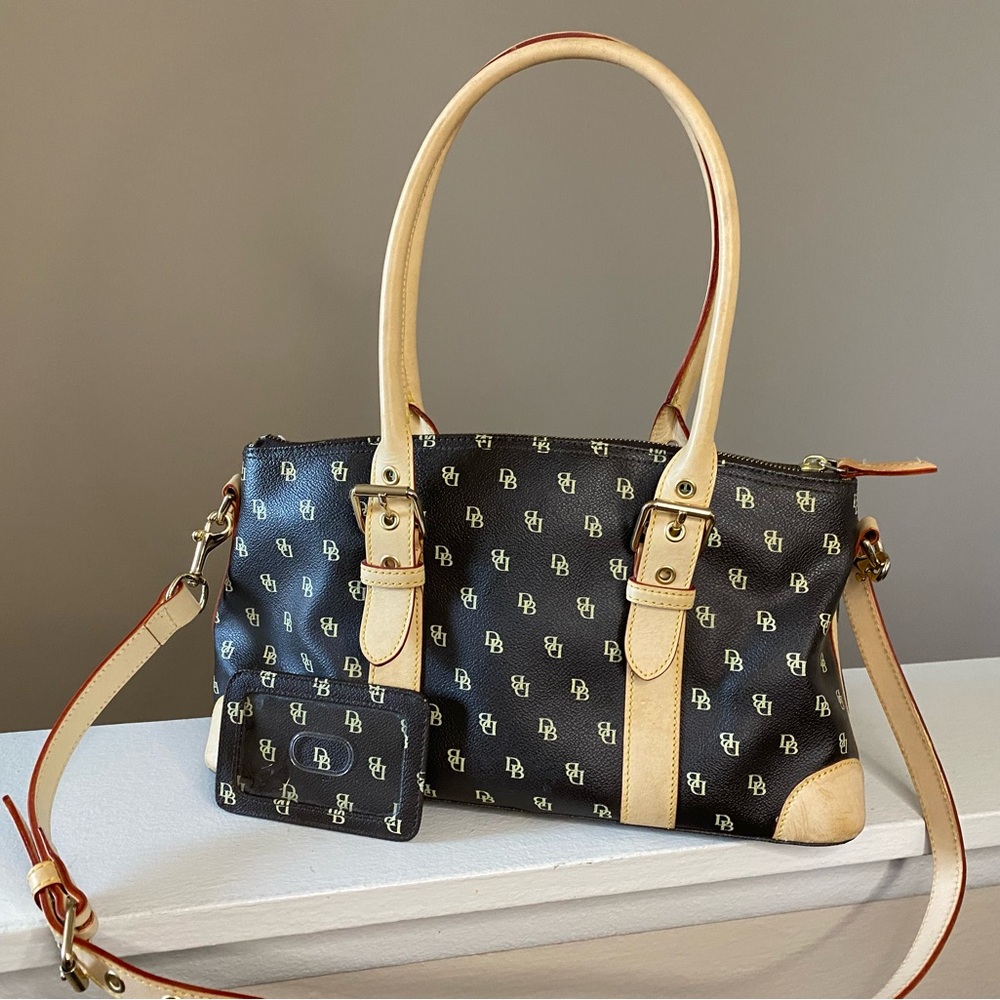 Dooney & Bourke Signature East/West Satchel Handbag Black Tan and ID holder